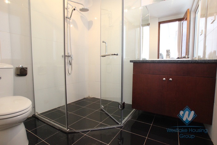 03 bedroom serviced apartment for lease in West lake area, Hanoi